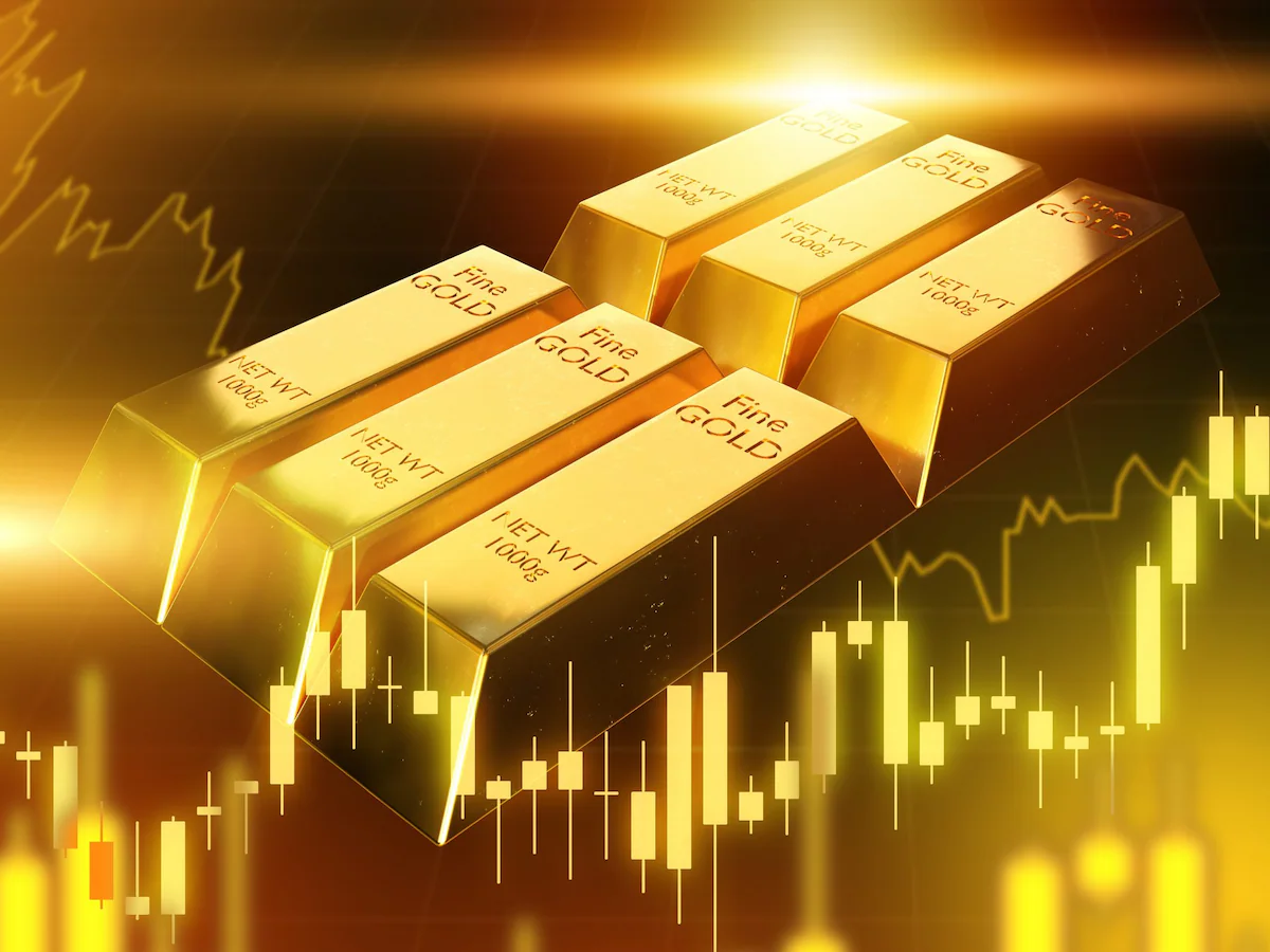 Gold Maintains Gains