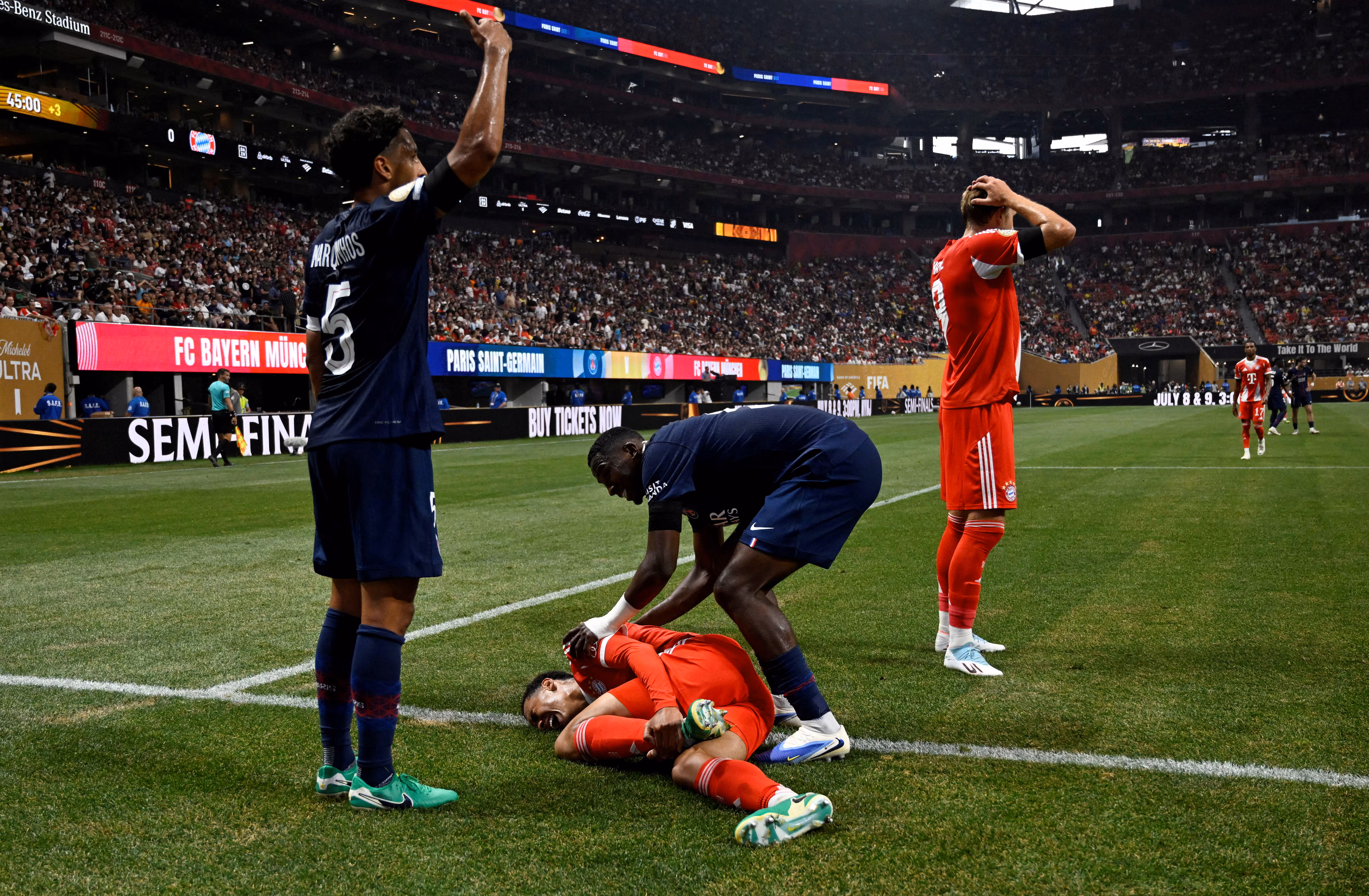 Bayern Munich Boss Vincent Kompany Furious Over Jamal Musiala Injury