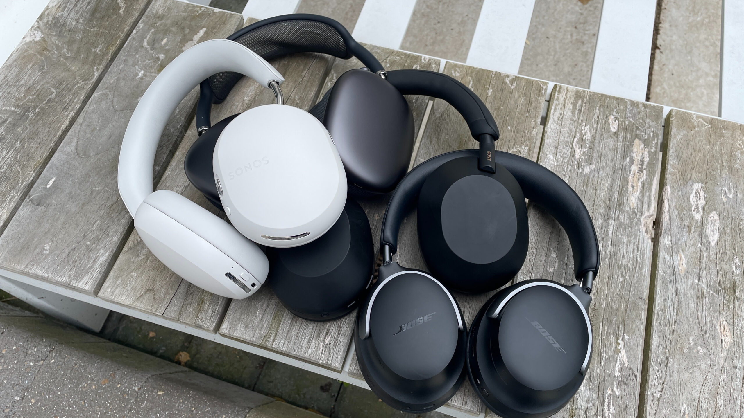 Top 4 Best On-Ear Wireless Headphones